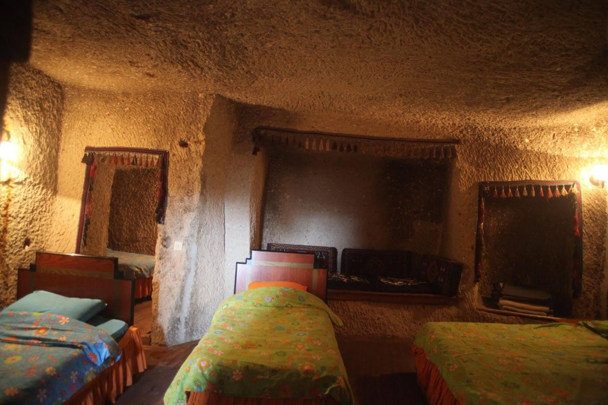 Sato Cave Hotel Goreme Bagian luar foto